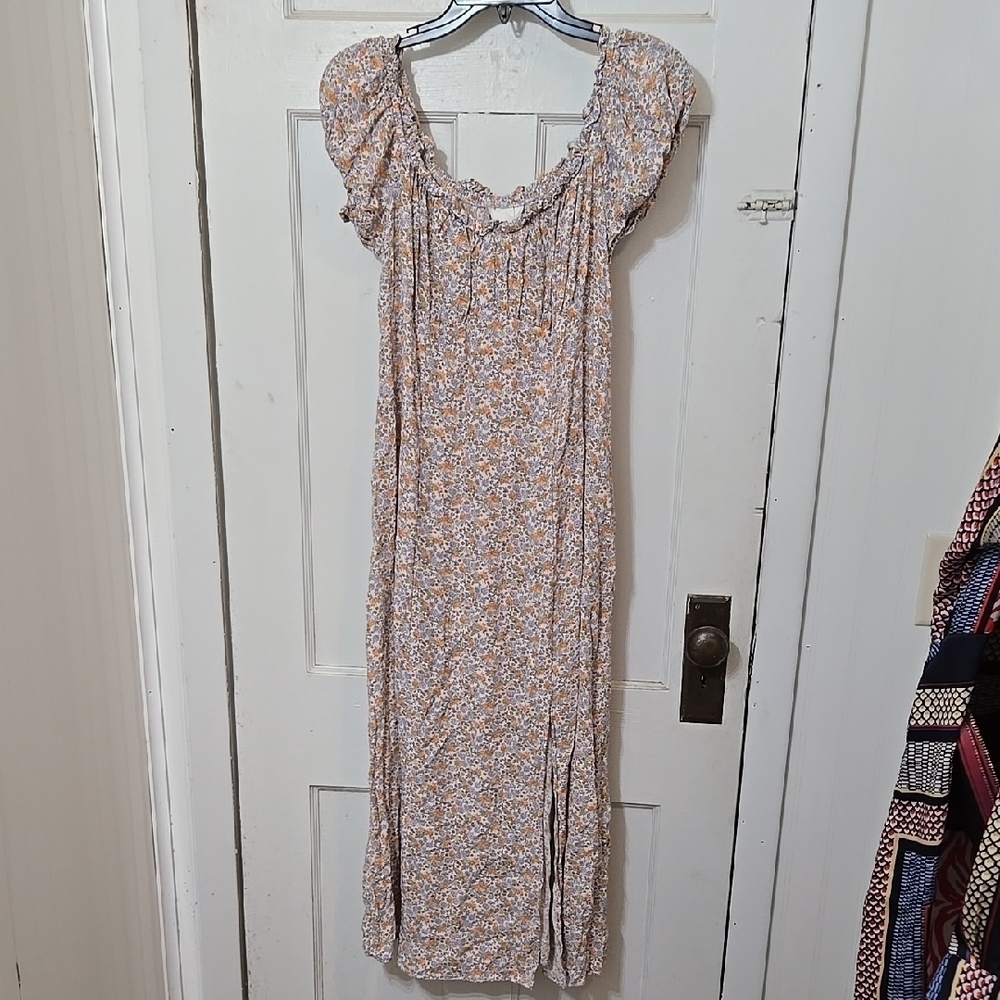 H&M Floral Midi Front Split Left Side Zip Ruffle On Off Shoulder Sleeve Pretty